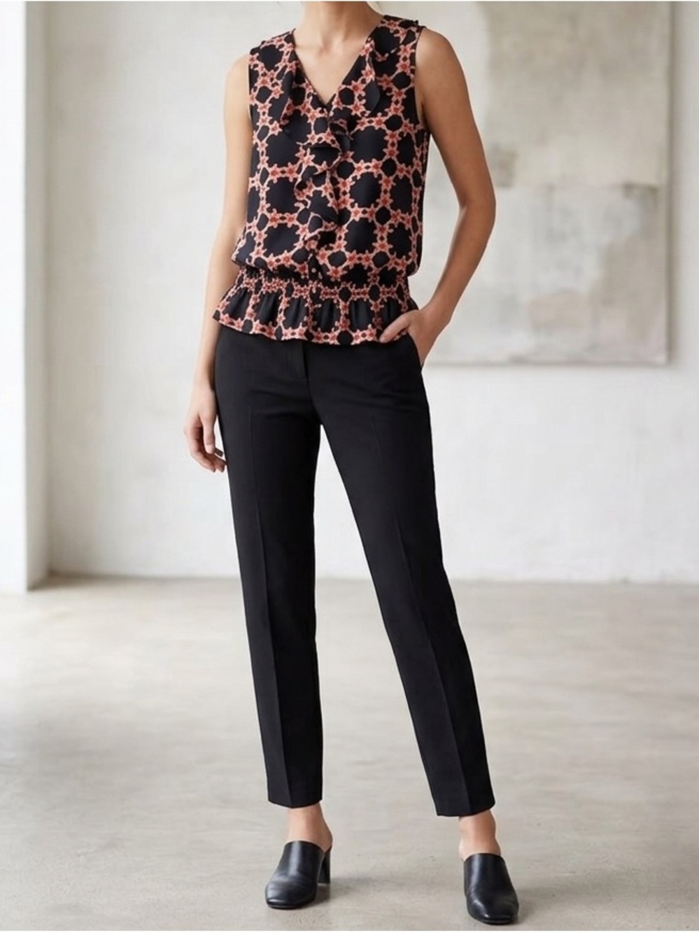 Karl Lagerfeld Paris Floral Ruffle Sleeveless Blouse Smocked Waist❤️